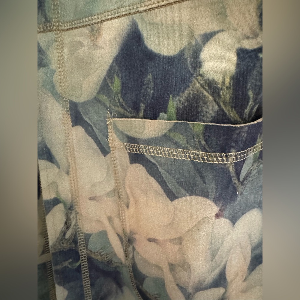 Solitaire Crisp Patterned Jacket - Picture 5 of 5
